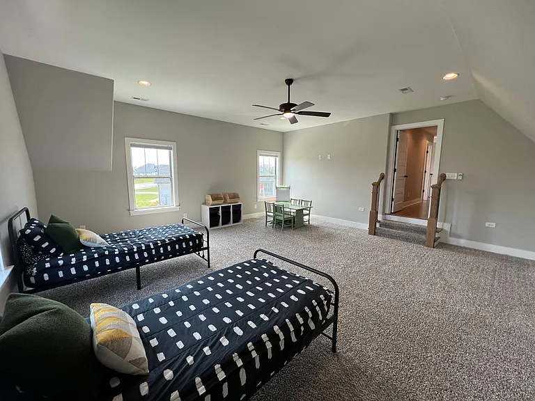 1909 Rhonda Dr — Photo 31