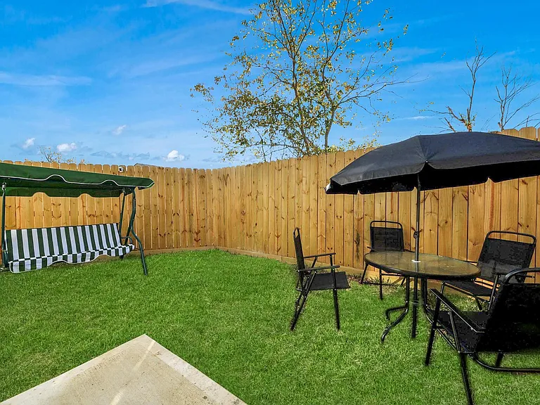 3909 Maggie St — Photo 48