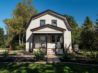 604 West Zedler LANE, Mequon, WI, 53092