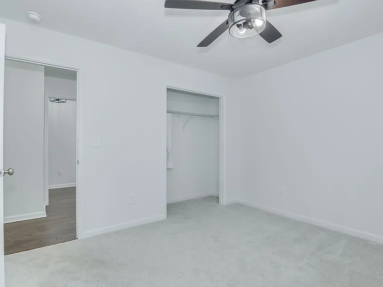 810 Fenwick Ct — Photo 34
