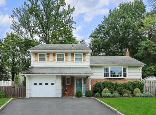 2292 Sunrise Ct, Scotch Plains Twp., NJ 07076