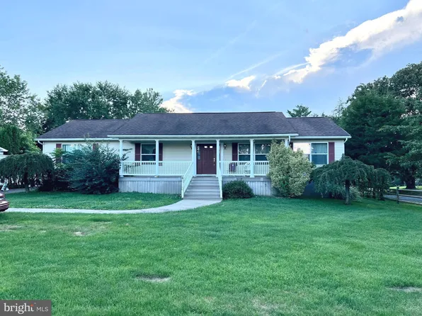 24 Nottingham Dr, Nottingham, PA 19362