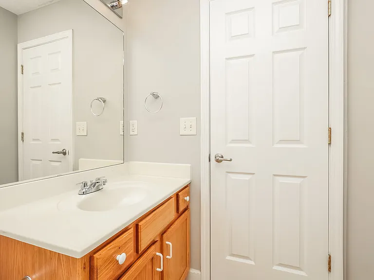 641 Belgium Dr — Photo 15