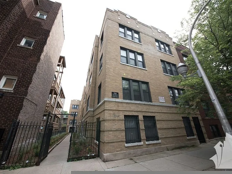 837 W Cornelia Ave #839-1S — Photo 8