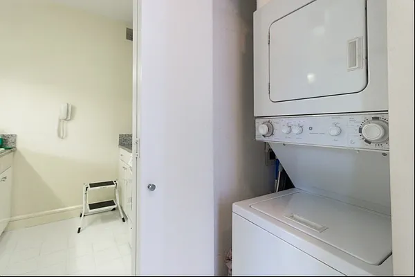 Rented by Owner | media 17