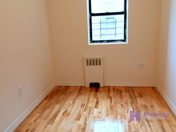 5th image of 2514 31st Ave APT 5E