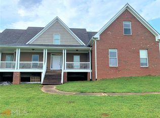 535 Oak Ridge Dr, Oxford, GA 30054