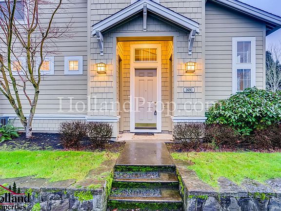 3rd image of 1691 NE 64th Ave
