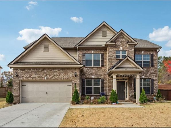 1645 Dahlia Dr, Cumming, GA 30040