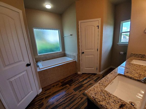 5th image of 5409 Arrowhead Dr