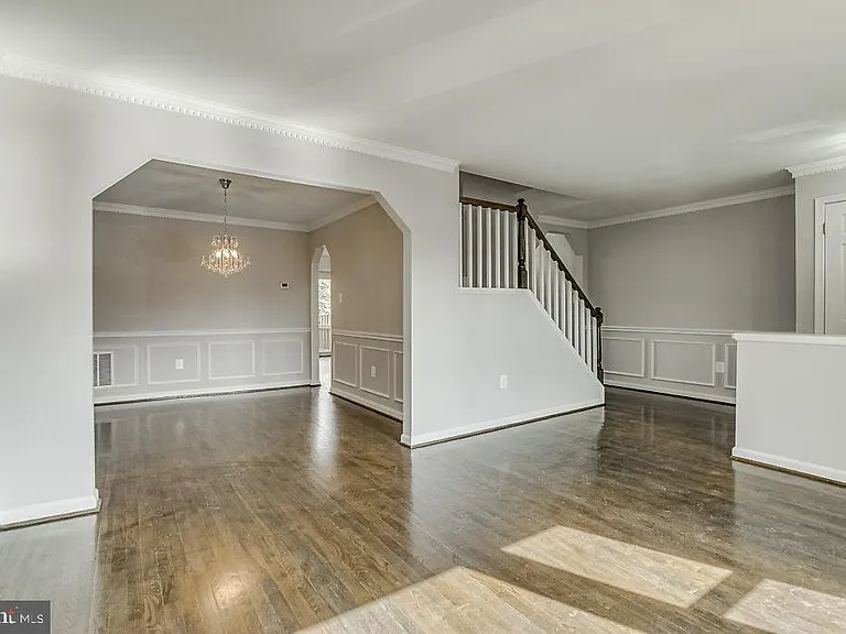 2866 Yarn Ct — Photo 8