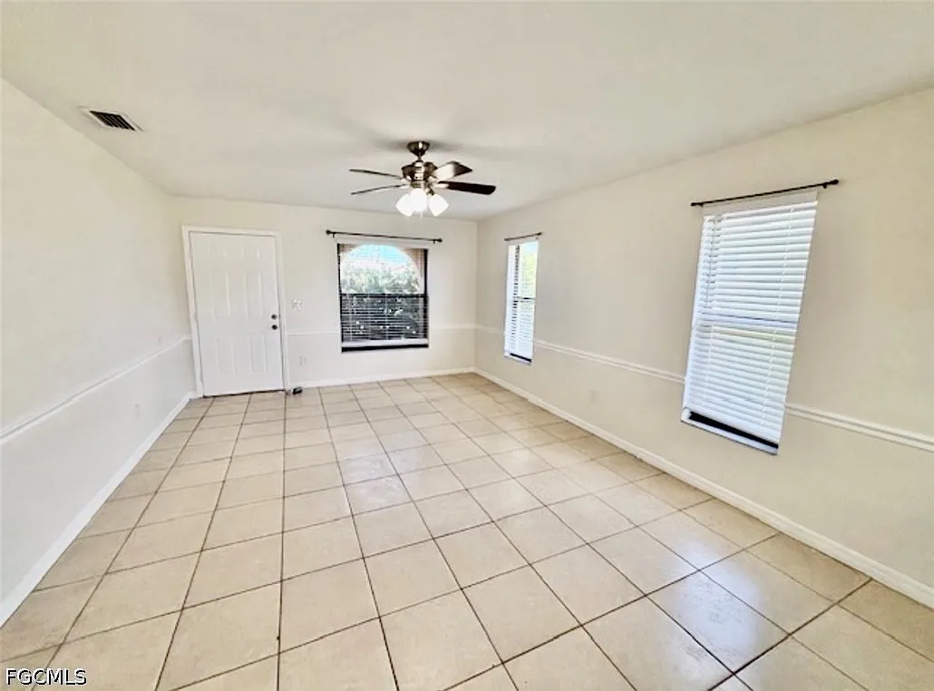2 bed, 1.0 bath, 1040 sqft, $1,350 — Photo 3