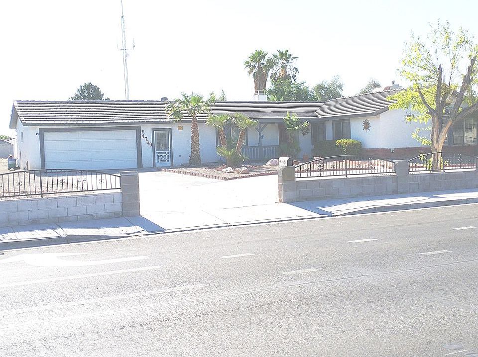 1st image of 4740 Valley Dr