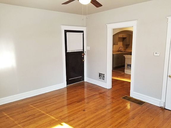 2nd image of 4048-52 Giles Ave #4052-2S