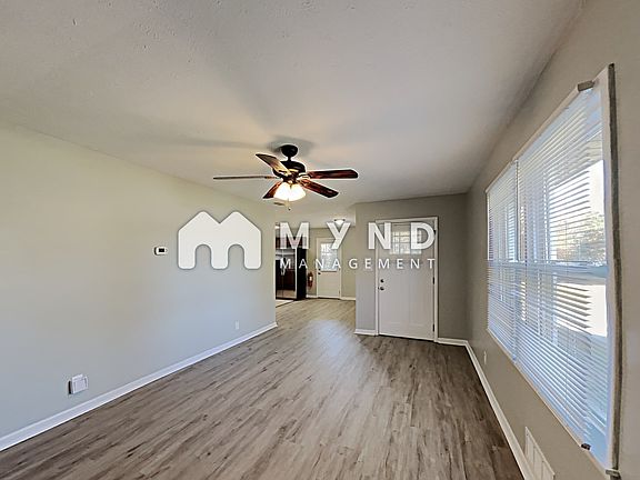 2nd image of 3608 Lakeshore Dr SW