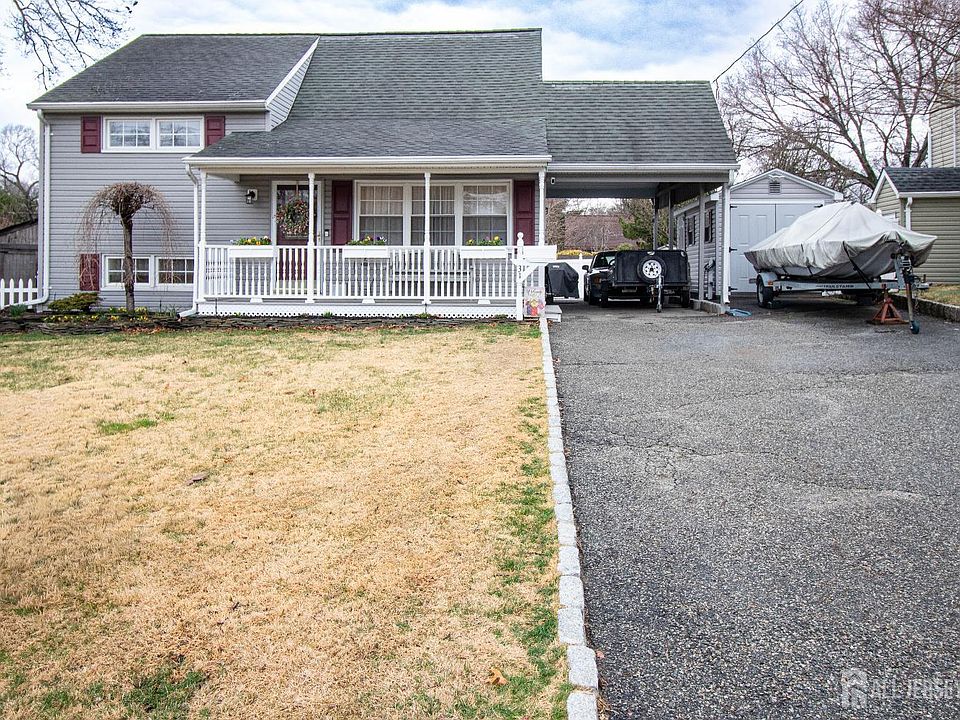 1st image of 31 Hillsdale Rd
