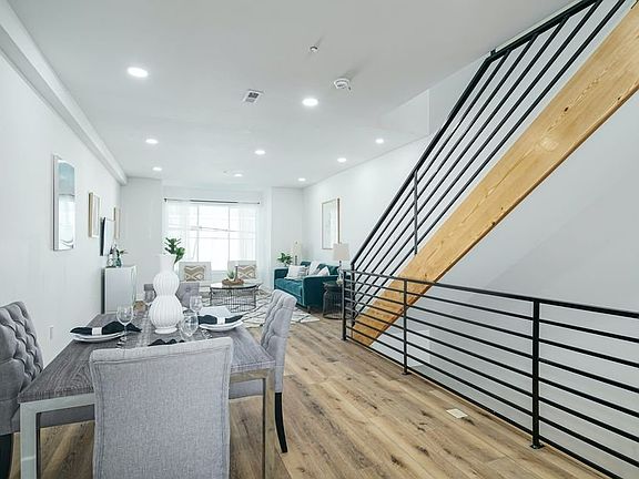 3rd image of 3347 Gaul St #1