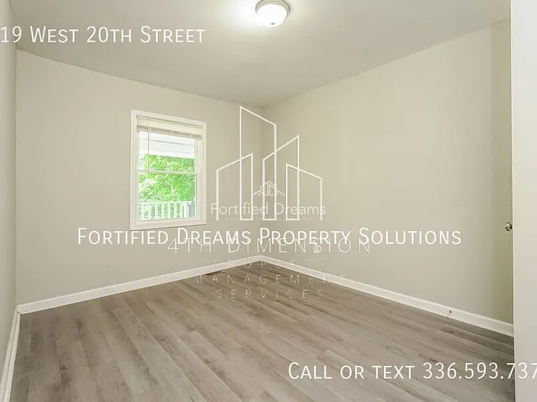 519 W 20th St — Photo 13