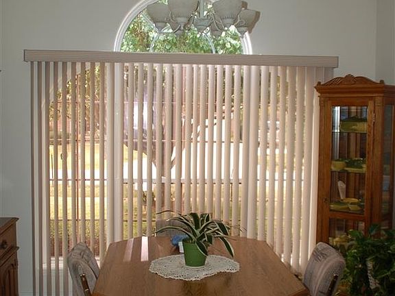 4th image of 2608 Michelle Dr
