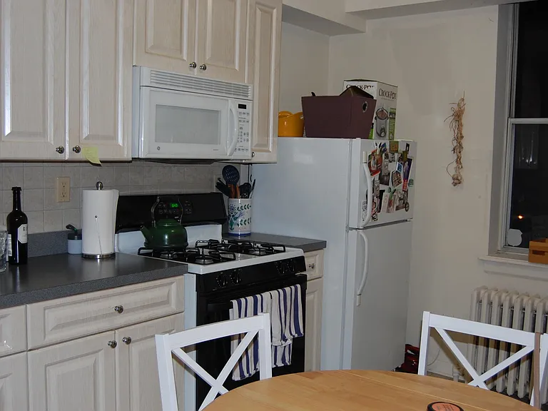 106 11th St #20 — Photo 4