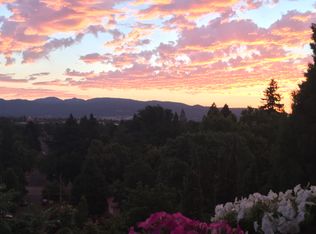 318 Medford Heights Ln, Medford, OR