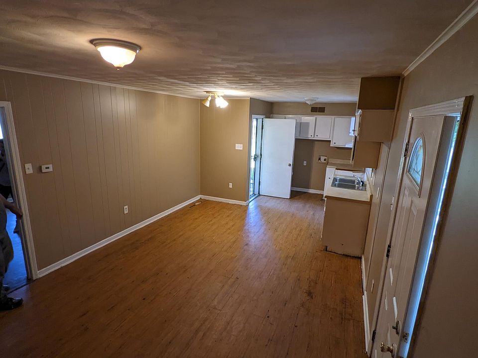 1st image of 3516 Suzanne Dr