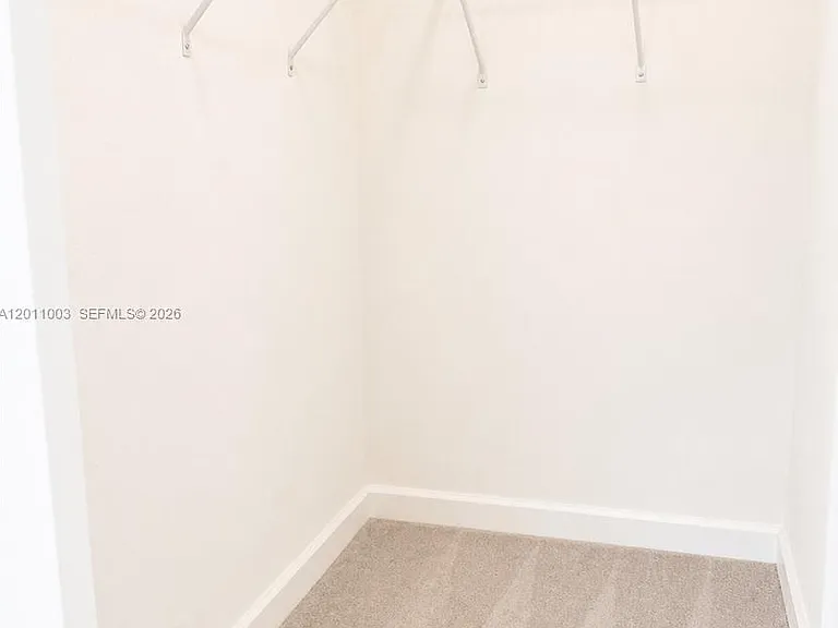 925 NE 211th St #925 — Photo 9