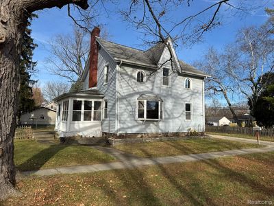 229 E Jackson St, Lake Orion, MI, 48362