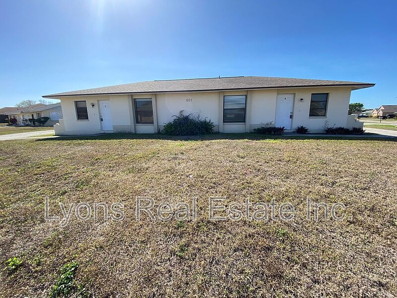 1st image of 801 SE 5th Ave #2B