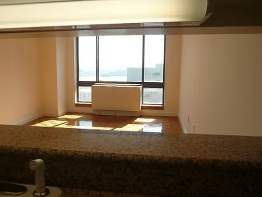 Rented by Classic Marketing- 530 Park1 | media 79