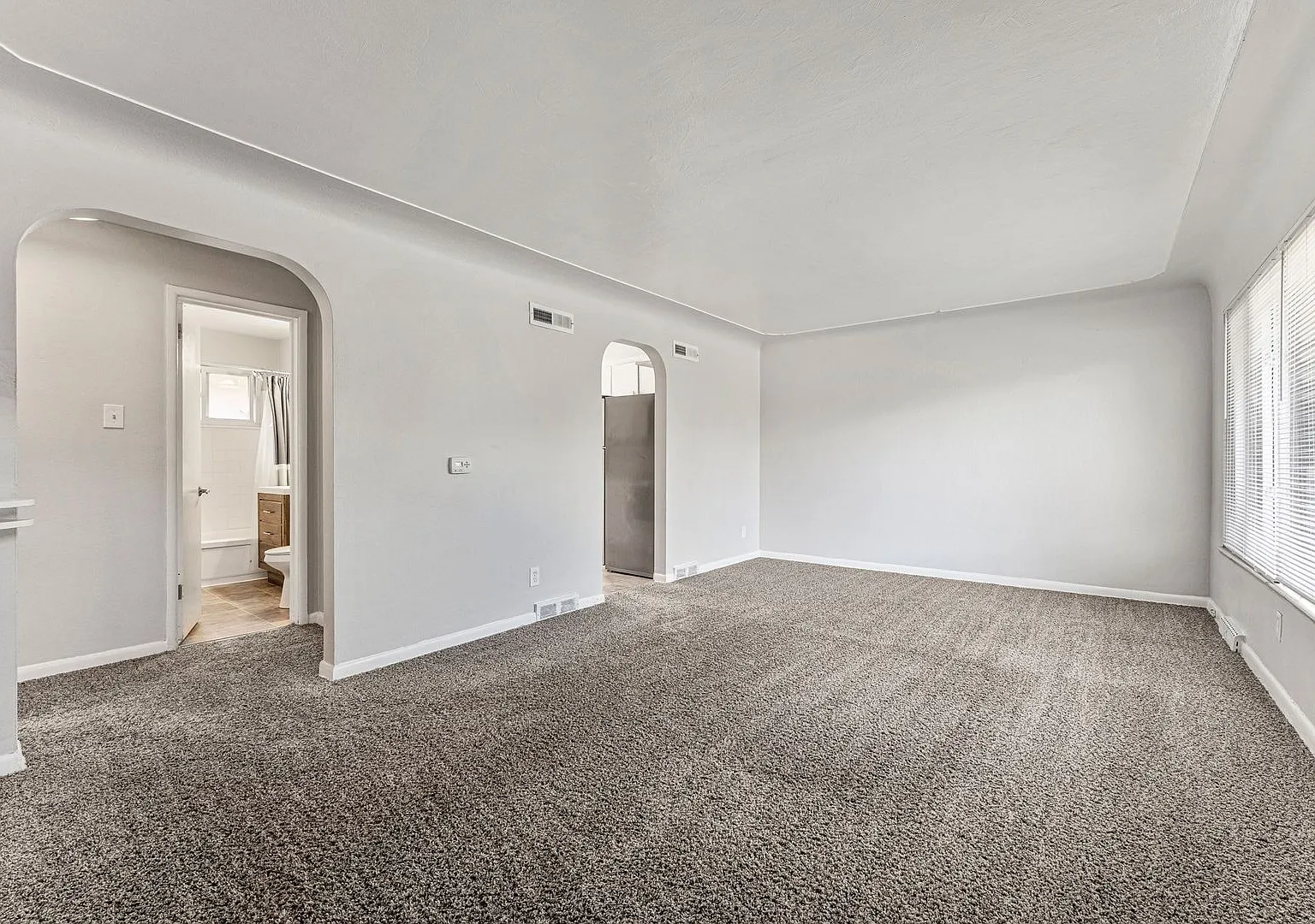 North Park Hill Denver Updated Townhome — Photo 3