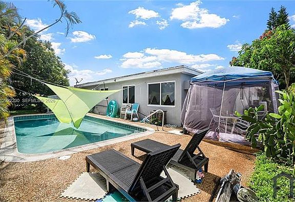 5th image of 6667 NW 1st St