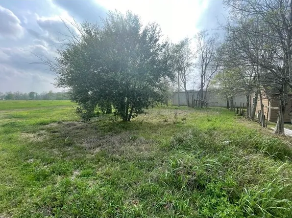 63 Oakland St, Beaumont, TX 77701