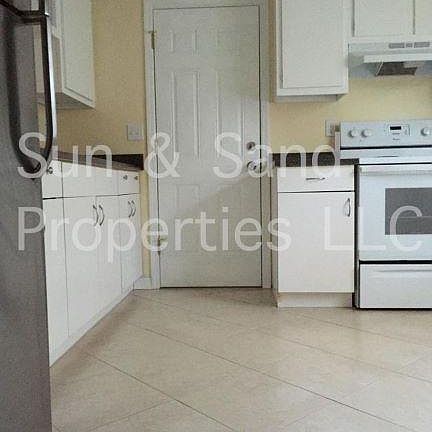 4th image of 2480 Jetske Cir APT B