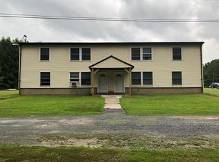 126 Georgi Cir APT A, Milford, PA 18337