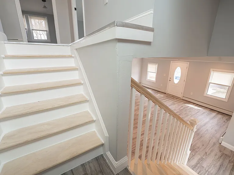 12 Union Ave — Photo 12