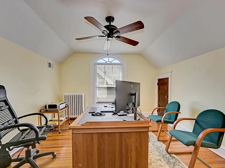 1424 Longfellow St NW — Photo 29