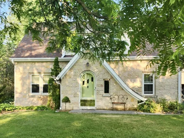 1906 Lake STREET, Algoma, WI 54201