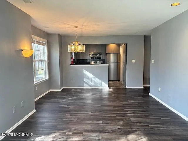 116 Wellington Ct — Photo 11
