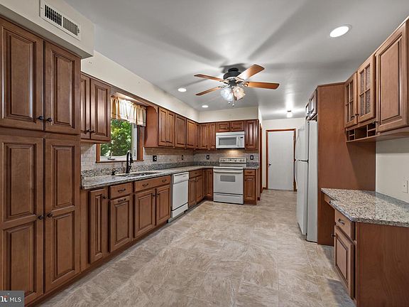 4th image of 5313 Wentz Rd