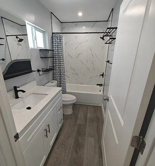 8617 Hatillo Ave — Photo 14
