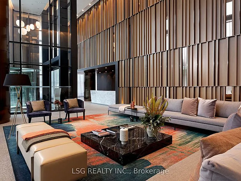 585 Bloor St E #318 — Photo 6