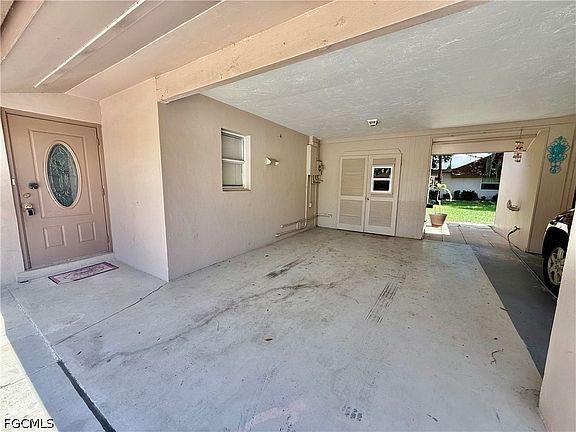 4th image of 217 Oaklawn Ct