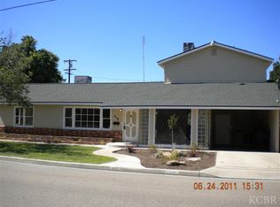 616 W Neville St, Hanford, CA 93230