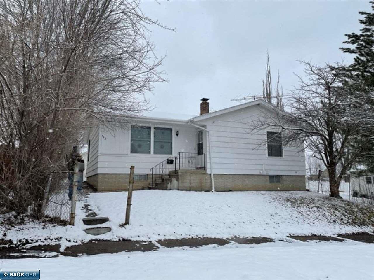 412 7th St SW, Chisholm, MN 55719 | Zillow