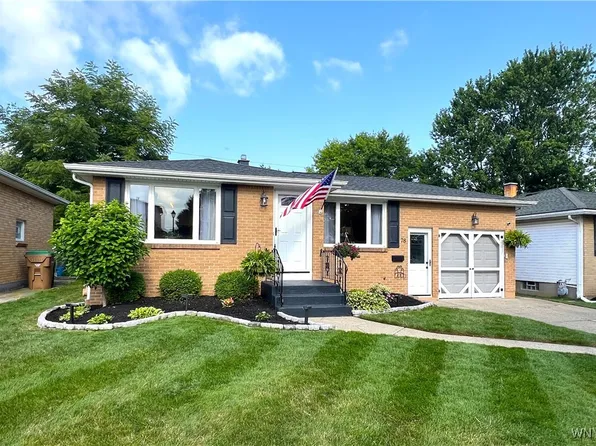 78 Theresa Dr, Cheektowaga, NY 14227