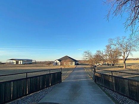 2nd image of 4600 Lone Star Rd