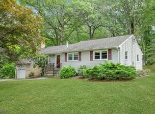 528 Openaki Rd, Denville, NJ 07834