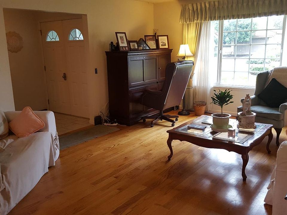 2nd image of 239 Churchill Pl