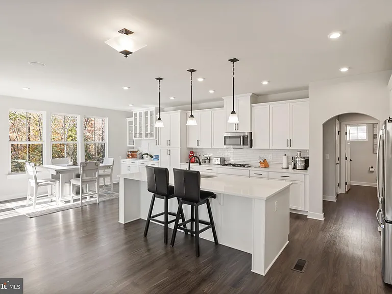 212 Southern View Dr — Photo 14